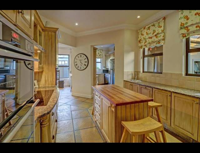 4 BEDROOM HOUSE FOR SALE IN BLUE VALLEY GOLF ESTATE